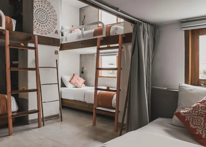 Roomates By Ini Vie Hospitality