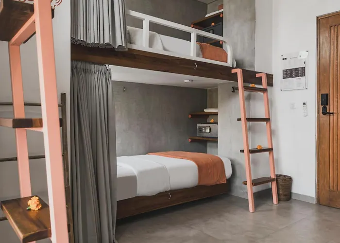 Roomates By Ini Vie Hospitality Ostello Canggu