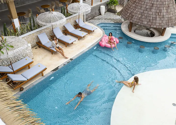 Roomates By Ini Vie Hospitality Ostello Canggu