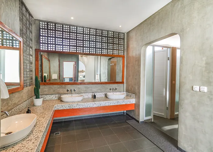 Roomates By Ini Vie Hospitality بيت شباب *