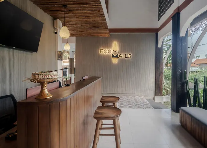 Roomates By Ini Vie Hospitality بيت شباب *